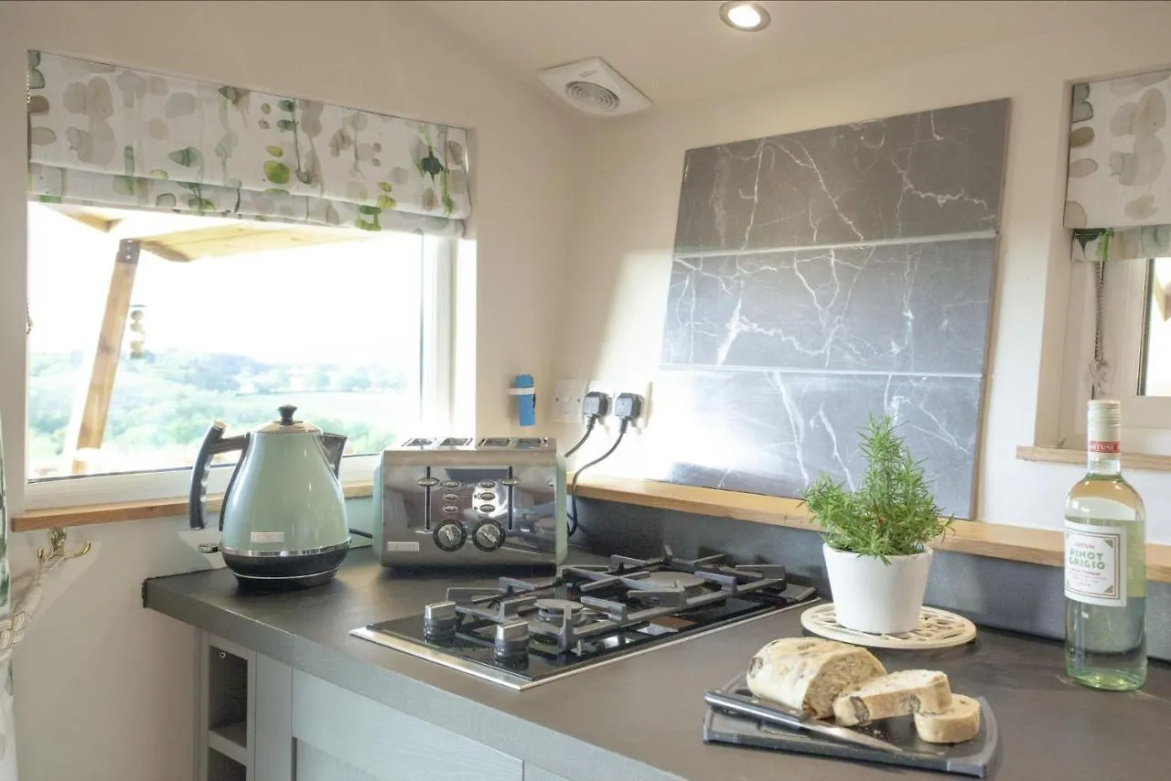 Windsor Lodge, Huntsland Farm Lodges Chalet Exeter