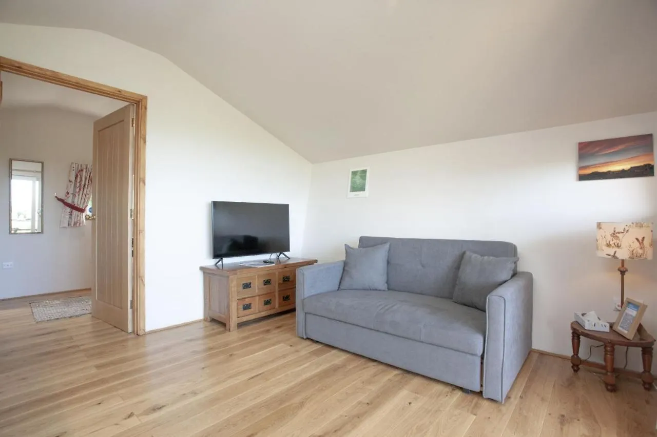 Windsor Lodge, Huntsland Farm Lodges Chalet Exeter