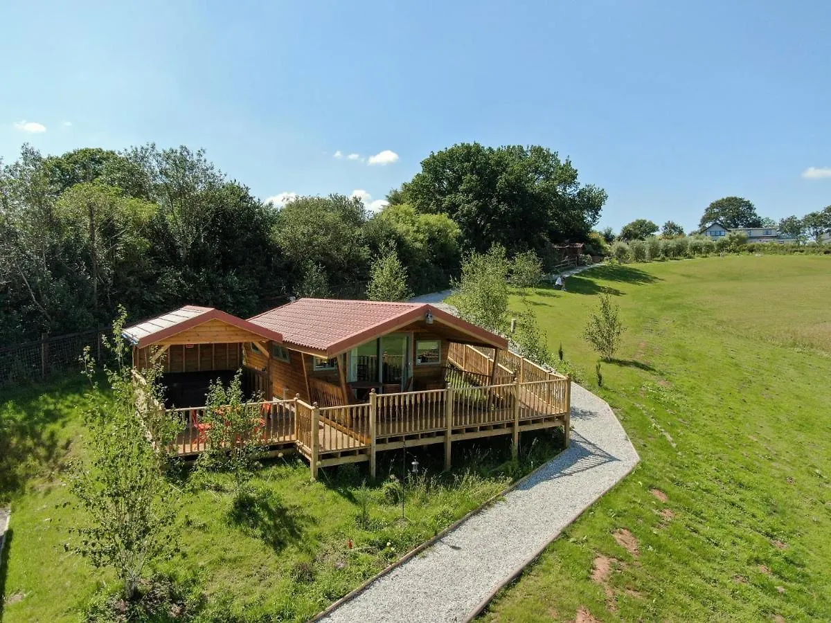 Windsor Lodge, Huntsland Farm Lodges Exeter